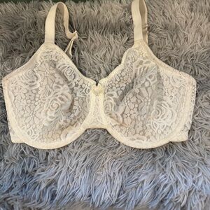 WACOAL Halo Lace Underwire Bra  (style no. 851205)